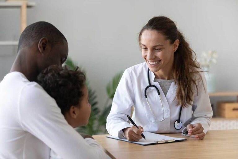 parents-at-doctor-with-kid